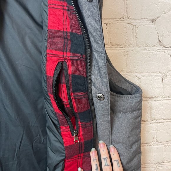 **SOLD** NWOT Columbia Ridgestone Puffer Vest in Gray and Blue w Flannel medium - Picture 6 of 8
